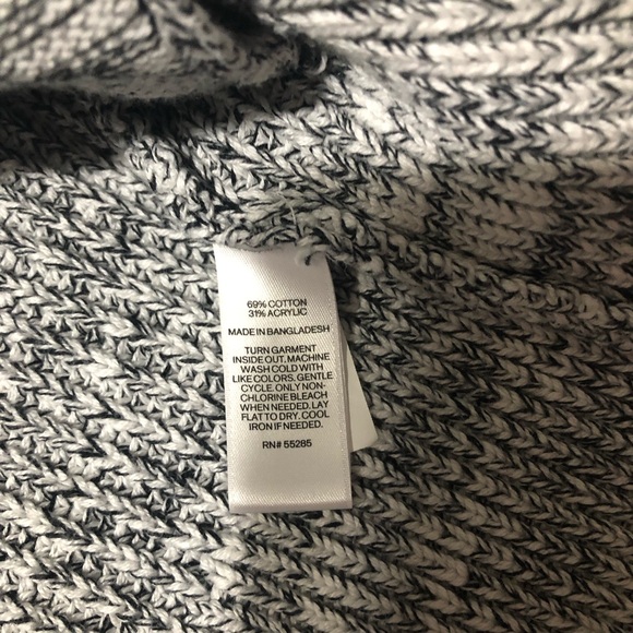 Express button cardigan - Picture 4 of 8